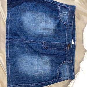 Women’s jean skirt